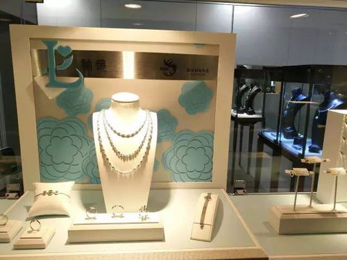 经典与时尚的交融 老凤祥精品献礼香港珠宝首饰展35周年